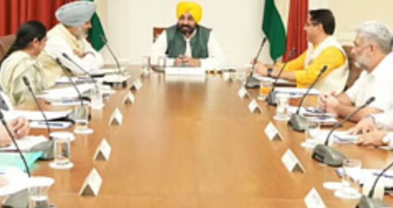 पंजाब में पराली जलाने के मामलों में अब तक रिकॉर्ड कमी