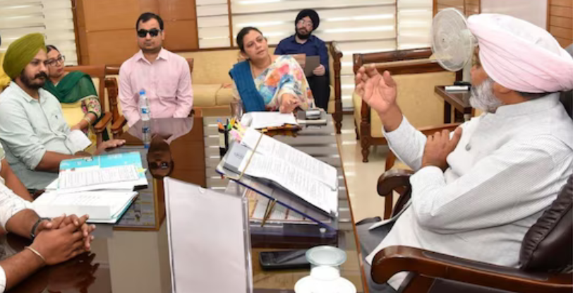 Punjab News: वित्त मंत्री ने शिक्षा विभाग के 7 संगठनों के साथ बैठक की