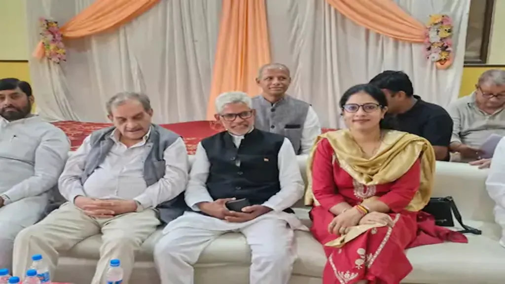 बीरेंद्र सिंह का राव नरेंद्र पर तंज, “6 महीने में पता चल जाएगा किसमें कितना है दम”