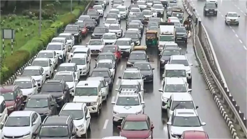 सावधान! आज से हरियाणा की इन गाड़ियों की दिल्ली में एंट्री बंद, पकड़े जाने पर लगेगा मोटा जुर्माना!