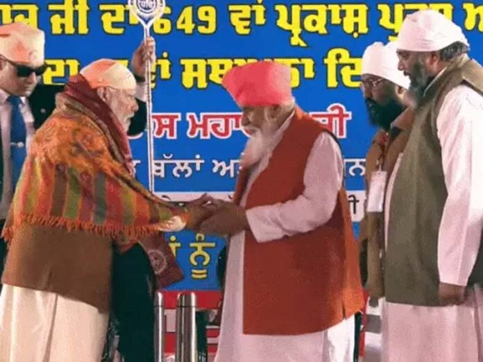 जालंधर के डेरा बल्लां में पहुंचे पीएम, बोले- मेरा रिश्ता संत रविदास की जन्मभूमि काशी से