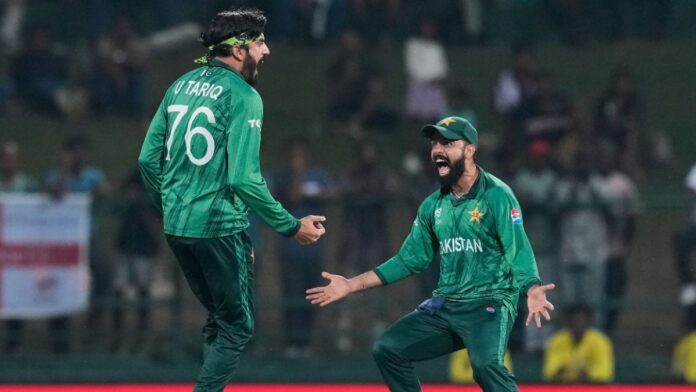 श्रीलंका की हार से पाकिस्तान के लिए खुला सेमीफाइनल का रास्ता?