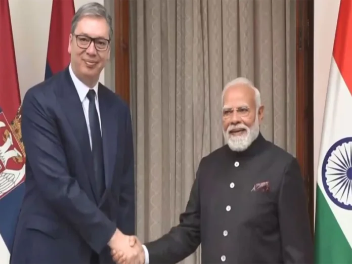 सर्बिया के प्रेसिडेंट, एलेक्जेंडर वुसिक से मिले प्रधानमंत्री नरेंद्र मोदी