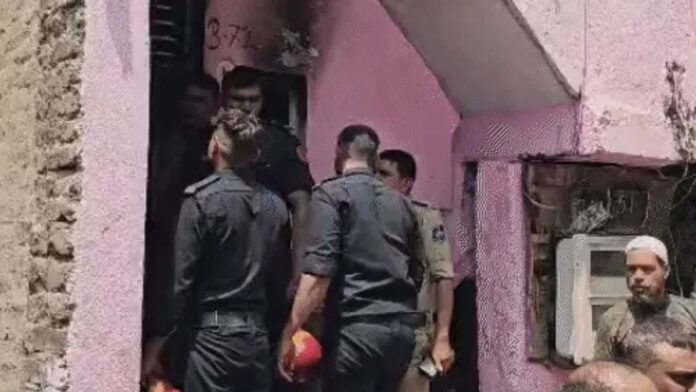 घर में भरा था 8 टन साड़ियों का स्टॉक, लगी आग और चली गई 5 जिंदगियां