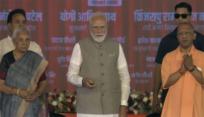 प्रधानमंत्री मोदी ने किया नोएडा अंतरराष्ट्रीय हवाईअड्डे का उद्घाटन