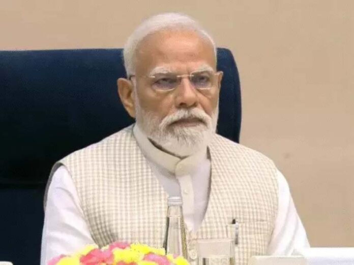 PM Narendra Modi: हमारी योजनाओं से औरतें आर्थिक रूप से ताकतवर बनीं: पीएम मोदी