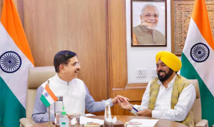 पंजाब में चावल और गेहूं के स्टॉक को उठाने के लिए विशेष ट्रेनें