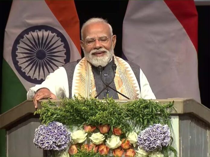 पीएम मोदी ने नीदरलैंड में भारतीय समुदाय को संबोधित किया, कहा- ये आपदाओं का दशक, पहले कोरोना, फिर युद्ध और अब ऊर्जा संकट से जूझ रही दुनिया