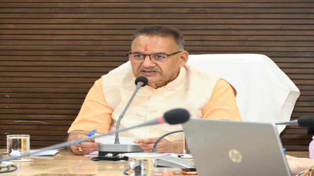 उत्तराखंड में फेक न्यूज फैलाना पड़ सकता है भारी, सीएम धामी ने दिए कड़े निर्देश