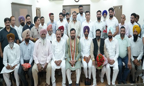 CM सैनी ने गुरदासपुर जिले के श्री हरगोबिंदपुर के नामदेव समाज के प्रतिनिधिमंडल से की मुलाकात