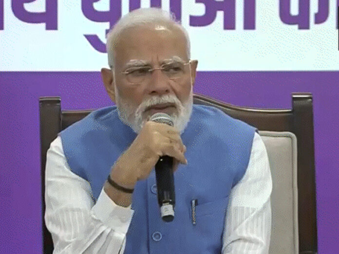 पीएम ने 15 लाख से ज्यादा लाभार्थियों को 2400 करोड़ रुपए की प्रोत्साहन राशि दी