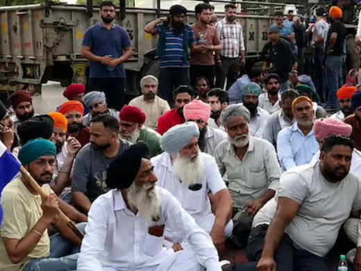 बिजली कर्मचारी की करंट लगने से मौत, परिवार ने सबस्टेशन..