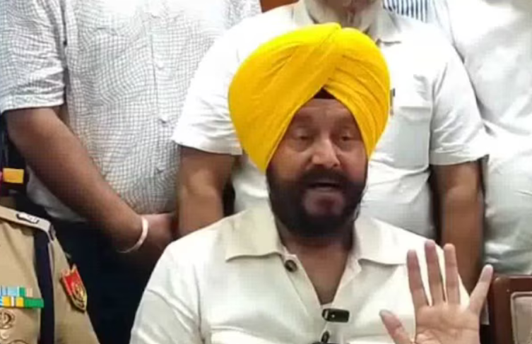 पैसे न चुकाने पर प्राइवेट अस्पताल शव को रोककर नहीं रख…