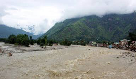 भारी बारिश से उत्तराखंड हाल बेहाल