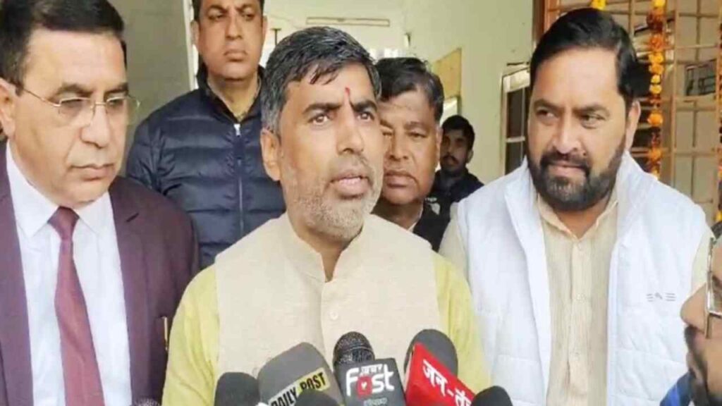 बंद कुएं, टैंक और सीवर में उतरने से बचें, डॉ. अरविंद शर्मा ने जारी की सुरक्षा चेतावनी