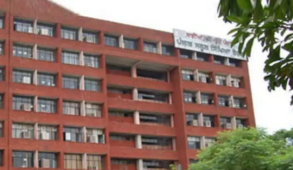 प्राइवेट किताब विक्रेताओं की मनमानी पर लगेगी रोक, बुक…