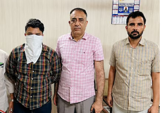 विजिलेंस ब्यूरो ने इंस्पेक्टर को 50,000 रुपये की रिश्वत लेते…
