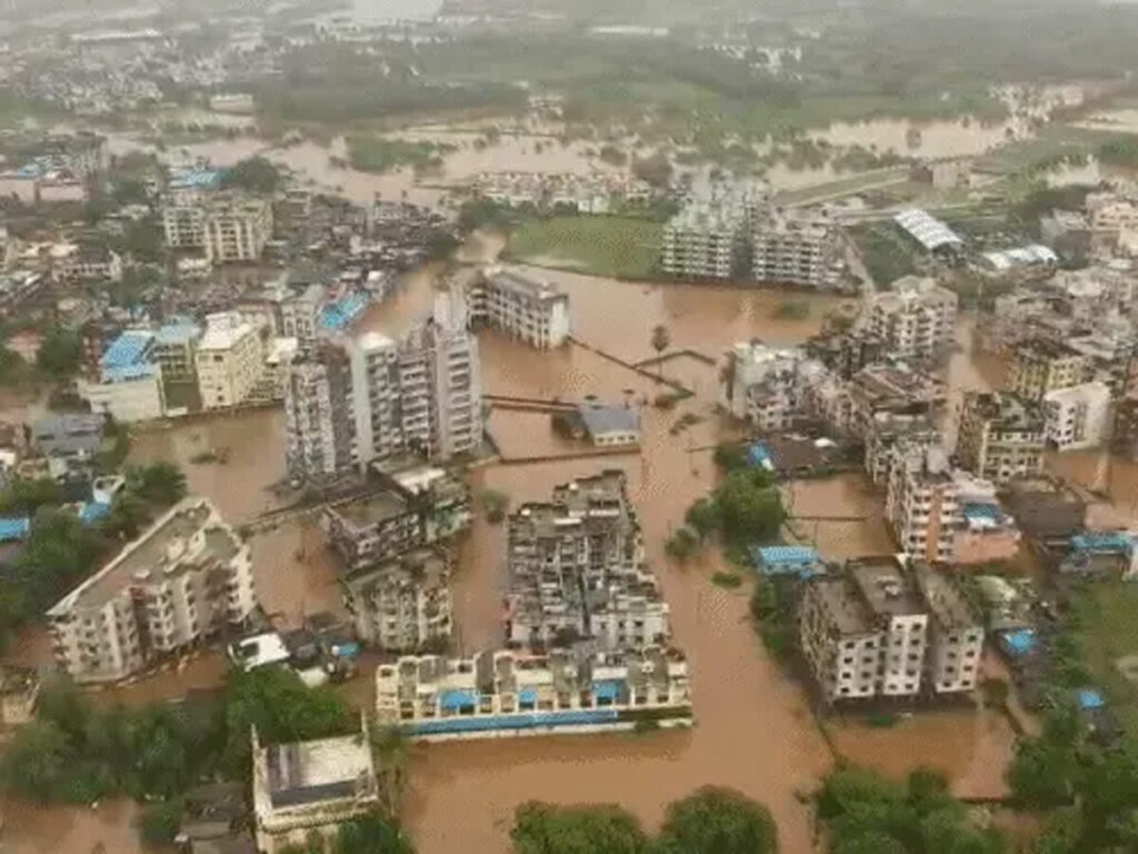 देश में पिछले 2 दिनों में नॉर्मल से 170-180% बारिश हुई