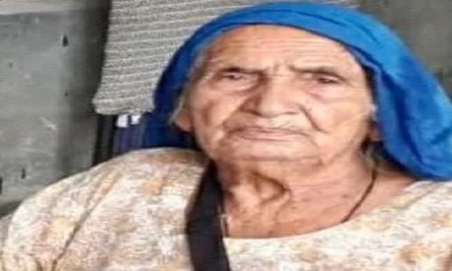 100 वर्ष से अधिक आयु की महिलाओं को भी दे रही