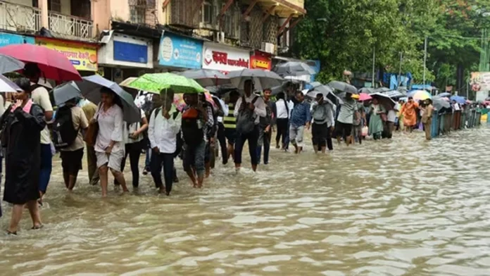 मुंबई को बारिश से नहीं राहत, आज भी आॅरेंज अलर्ट जारी