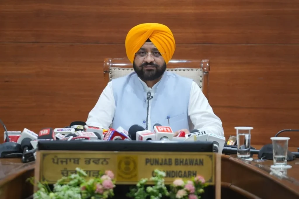 केंद्र को 18 वर्ष बाद योजना बदलने के बजाय मनरेगा कर्मचारियों को नियमित करना चाहिए था: तरुनप्रीत सिंह सौंद