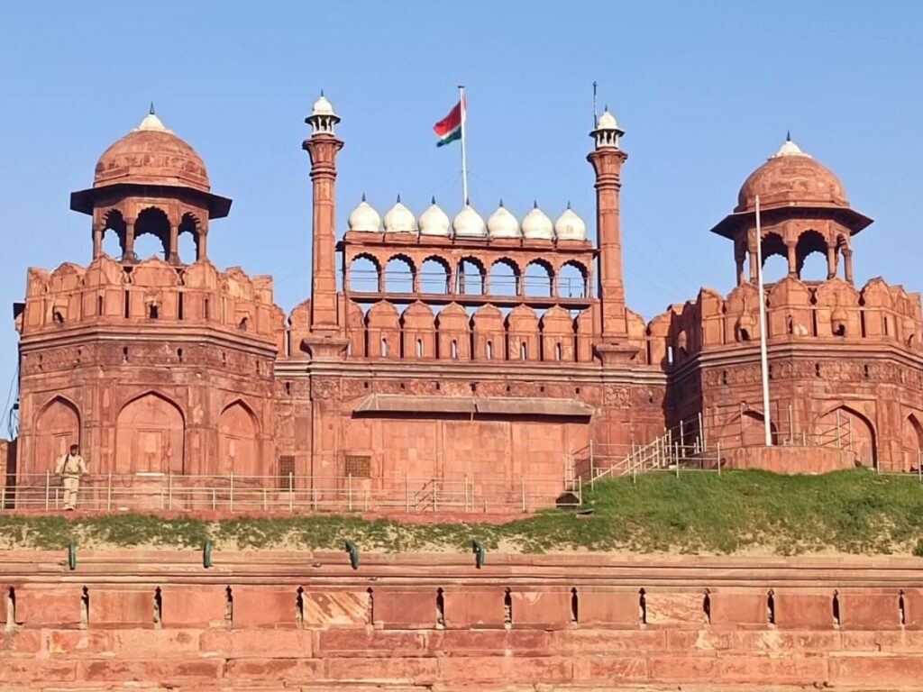 Red Fort Closed: 15 अगस्त तक पर्यटकों के लिए बंद रहेगा दिल्ली का लाल किला, आखिर क्या है वजह? | Delhi
