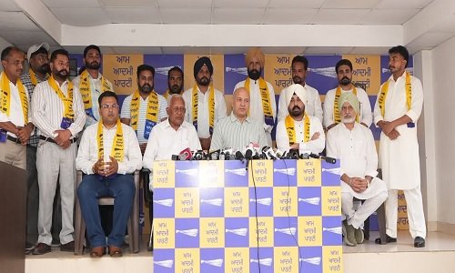 सीनियर नेता और प्रमुख कार्यकर्ता