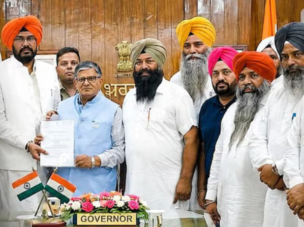 अजनाला को बाढ़ से बचाने के लिए उज नदी पर बांध बनाने…