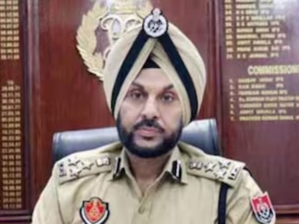 जंतर-मंतर से जुड़ी टिप्पणी के बाद पंजाब के सुपरकॉप भुल्लर का तबादला, BJP ने टाइमिंग पर उठाए सवाल