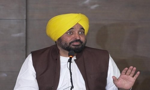 मान सरकार ने 35.5 लाख महिलाओं के खातों में आर्थिक…