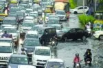 25 फीट गहरे पानी में फंसी फॉर्च्यूनर, अंदर बंद थे 60 साल के बुजुर्ग, युवक ने जान पर खेलकर बचाया
