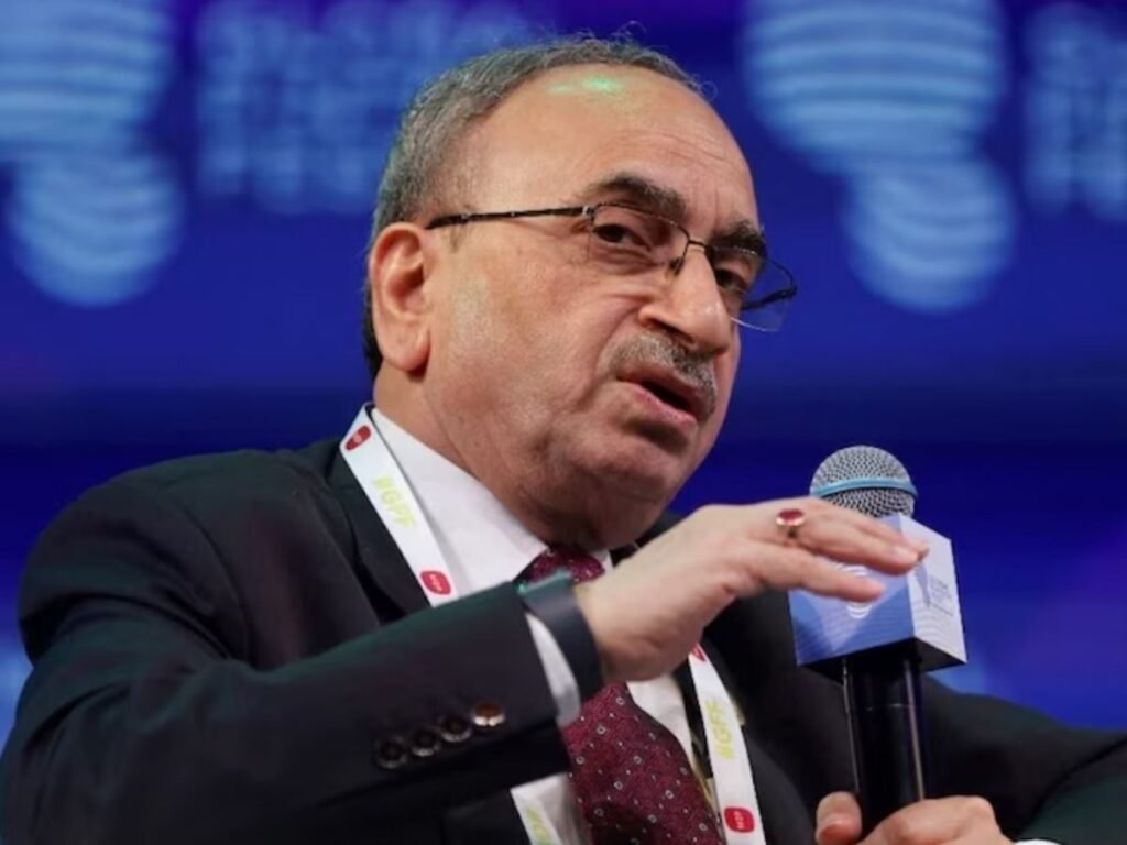 जानें कौन हैं दिनेश कुमार खारा, क्यों हैं HDFC का CEO बनने की दौड़ में सबसे आगे?