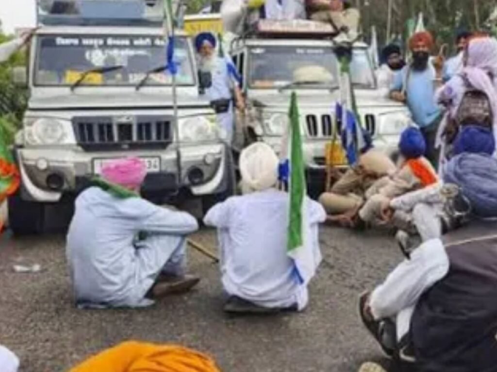 केंद्र से बातचीत का आश्वासन, किसानों ने टाला प्रदर्शन, 4 सितंबर को होगी अहम बैठक