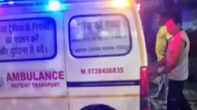 करनाल में बड़ा हादसा, हाईवोल्टेज तार के चपेट में आया कैंटर, 70 श्रद्धालु थे सवार, लग गई भीषण आग
