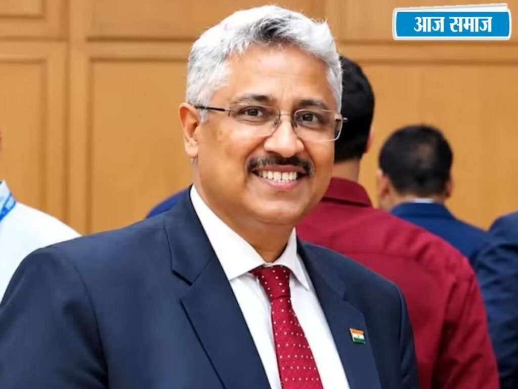 IAS मंदीप भंडारी बने CBSE के नए चेयरपर्सन, केंद्र सरकार ने कई सीनियर अफसरों के विभाग बदले | National