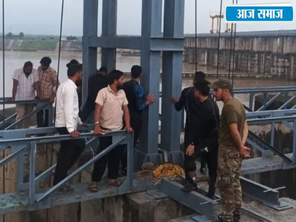 Haryana News: हथिनीकुंड बैराज पर सेना की मॉक ड्रिल में हादसा, मोटरबोट डूबी, 3 जवान सुरक्षित, एक लापता | यमुनानगर