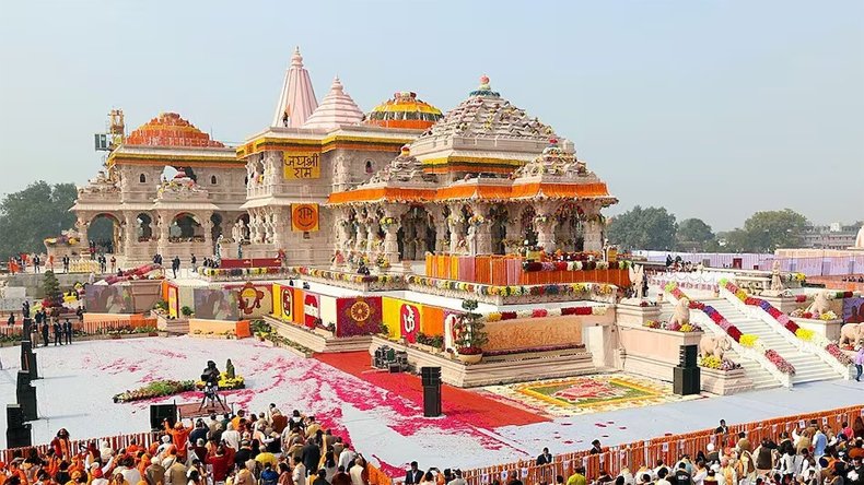 राम मंदिर चढ़ावा चोरी मामले में 74,000 पेज की चार्जशीट दाखिल, चंपत राय समेत तीन आरोपितों की जगह अब गवाह की भूमिका | National