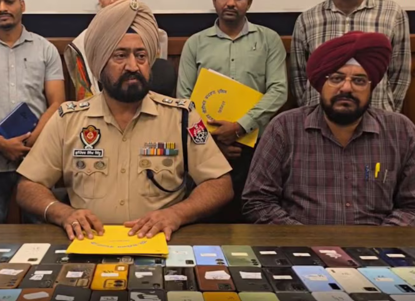 चोरी और झपटे गए 120 मोबाइल फोन बरामद, असली…
