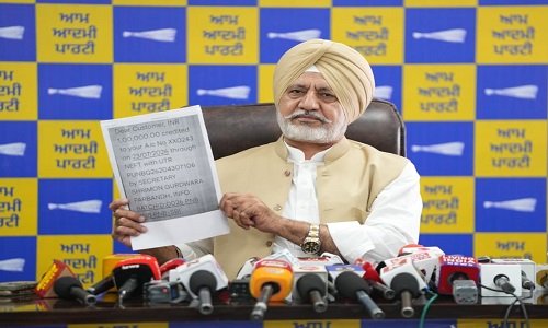 बहरीन की महिला के अकाउंट में ₹1 लाख ट्रांसफर का दावा, AAP नेता बलतेज पन्नू ने हरजिंदर धामी से मांगा जवाब