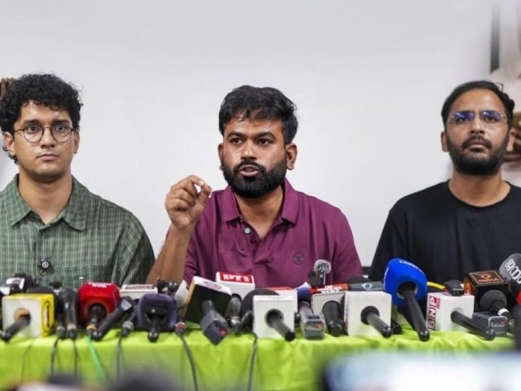 Jantar Mantar Protest: जेल में रहेंगे सौरव दास और आशुतोष रांका, न्यायिक हिरासत में भेजा गया, जंतर-मंतर पर किया गया था गिरफ्तार | National