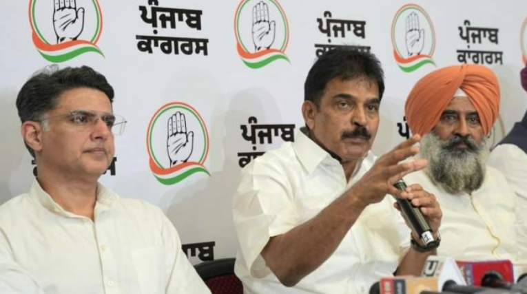 2027 के विधानसभा चुनावों से पहले कांग्रेस ने अकाली दल…