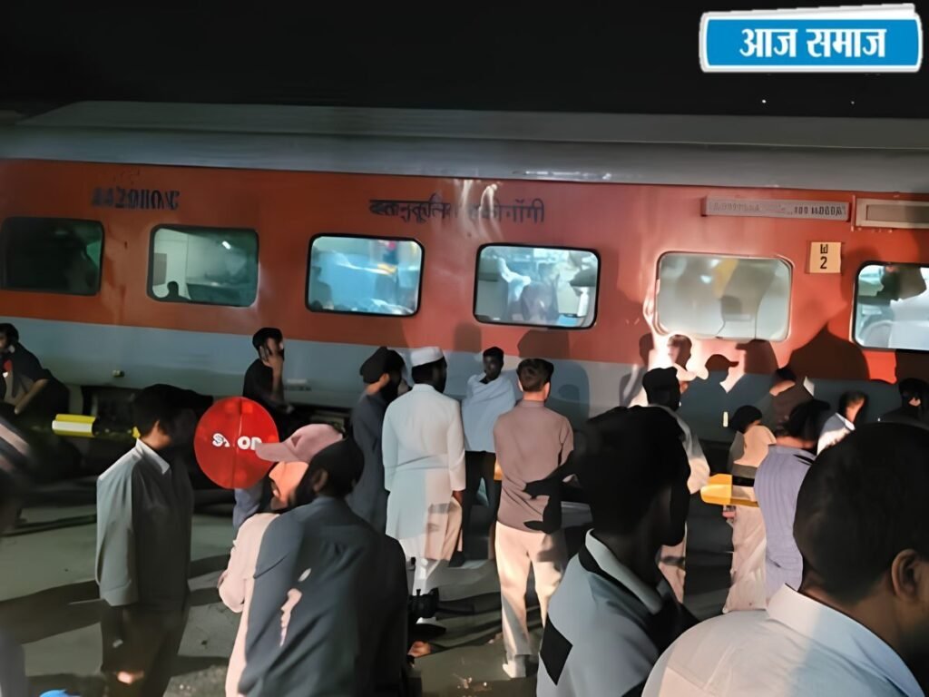 Shaheed Express Fire: शहीद एक्सप्रेस के स्लीपर कोच में लगी आग, नगीना के पास मची अफरा-तफरी, सभी यात्री सुरक्षित | National
