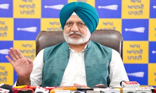 बलतेज पन्नू बोले- हरजिंदर सिंह धामी पंजाब पुलिस के साथ सहयोग के बजाय CBI जांच की मांग क्यों कर रहे हैं?